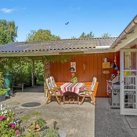 Semesterbostad Hartvig - 800m From The Sea By Interhome